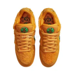 Grateful Dead Bears x Nike SB Dunk Collection Orange