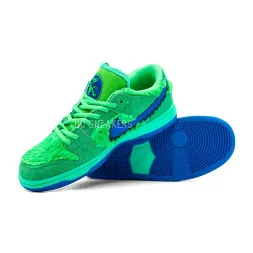 Grateful Dead Bears x Nike SB Dunk Collection Green