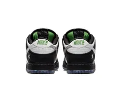 Nike Dunk SB Low Staple Panda Pigeon