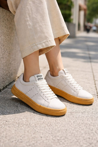 Женские кеды Miu Miu Suede Sneakers White