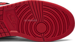 Женские кроссовки Nike Wmns Air Jordan 1 Retro High &#039;Satin Black Toe&#039;