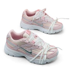 Nike Initiator Slip Resistant Light Pink